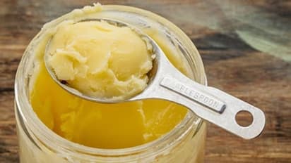 नाक में देसी गाय के घी की कुछ बूंदें डालने से होता है चमत्कार, झट से कमर हो जाती है पतली