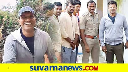 ಅಂಜನಾದ್ರಿ ಬೆಟ್ಟವೇರಿದ ಪುನೀತ್: ಪವರ್ಸ್ಟಾರ್ ಸರಳತೆಗೆ ಅಭಿಮಾನಿಗಳು ಫಿದಾ