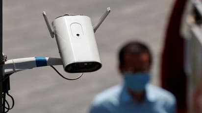 தபால் வாக்கு பெட்டிகளை கண்காணிப்பு கேமராக்கள் பொருத்திய அறையில் பாதுகாக்க வேண்டு.. உயர்நீதி மன்றம் அறிவுரை..