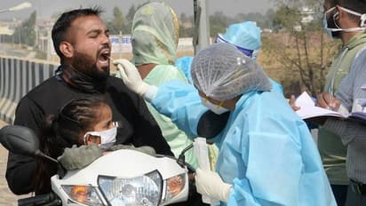 ಮತ್ತೆ ಹೆಚ್ಚಾಗುತ್ತಿದೆ ಕೊರೋನಾ; 54 ಜಿಲ್ಲೆಯಲ್ಲಿ ಪಾಸಿಟಿವಿಟಿ ರೇಟ್ 10ಕ್ಕಿಂತ ಹೆಚ್ಚು!