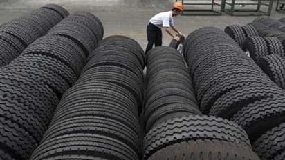  మైలవరంలో విషాదం: ట్రాక్టర్ టైర్ పేలి  ఒకరు మృతి