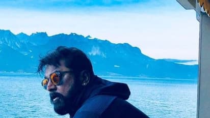 வாழ்க்கையை மாற்றி திரைப்படம்... 29 வருடத்திற்கு பின் தயாரிப்பாளரை சந்தித்த சரத்குமார்! வைரலாகும் புகைப்படம்!