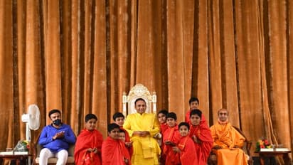 ಸತ್ಯಸಾಯಿ‌ ಗ್ರಾಮಕ್ಕೆ ಸಚಿವ ಸುಧಾಕರ್-ಸೋಮಶೇಖರ್  ಭೇಟಿ