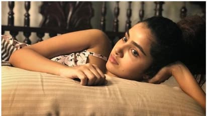 'ചിന്തകളില് സ്വയം നഷ്ടപ്പെട്ട്', ഫോട്ടോയുമായി അനുപമ പരമേശ്വരൻ