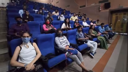 எந்த தடையும் இல்லை... 100 சதவீத பார்வையாளருக்கு அனுமதிக்கு கொடுத்த நீதிமன்றம்!!