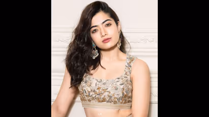 ఈ తేదీల్లో పుట్టిన అమ్మాయిలకు లగ్జరీ లైఫ్ అంటే పిచ్చి..