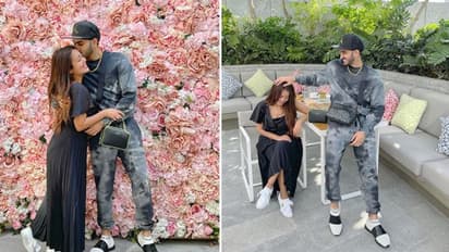 हनीमून पर दुबई गईं नेहा कक्कड़ 8 साल छोटे पति संग दिखीं रोमांटिक, पत्नी को kiss करते नजर आए रोहन