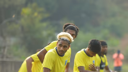 ISL 2021-22 : കേരള ബ്ലാസ്റ്റേഴ്സിന് കടുത്ത നിരാശ; സൂപ്പര് താരത്തിന്റെ തിരിച്ചുവരവ് വൈകും