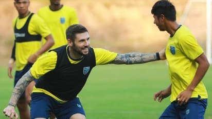 ആറ് വിദേശ താരങ്ങളെ ഒഴിവാക്കി കേരളാ ബ്ലാസ്റ്റേഴ്സ്