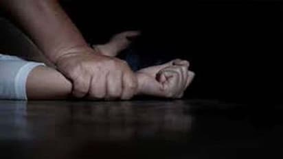 স্বামীকে পণবন্দি করে ধর্ষণ করল ১৭ জন পুরুষ, ভয়াবহ নির্যাতনের শিকার ৫ সন্তানের মা