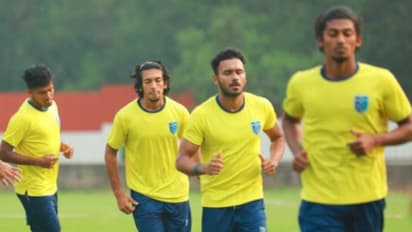 ഐഎസ്എല് പൂരത്തിന് ഇന്ന് കിക്കോഫ്; ആദ്യദിനം ബ്ലാസ്റ്റേഴ്സിന് എടികെ മോഹൻ ബഗാന് പരീക്ഷ