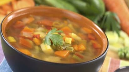 'മിക്സഡ് വെജിറ്റബിള്‍ സൂപ്പ്' എങ്ങനെ തയ്യാറാക്കാം...
