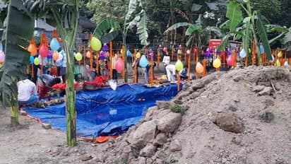 বাড়ির পাশে কৃত্রিম জলাধারে ছটপুজোর অয়োজন, সচেতনতার নজির রায়গঞ্জে