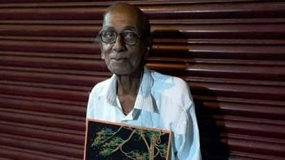 ಮಕ್ಕಳು ಬಿಟ್ಟು ಹೋದ 80ರ ವಯಸ್ಸಿನ ಅಪ್ಪನ ಕತೆ, ತುತ್ತು ಅನ್ನಕ್ಕಾಗಿ ಚಿತ್ರ ಬಿಡಿಸಿ ಮಾರಾಟ!