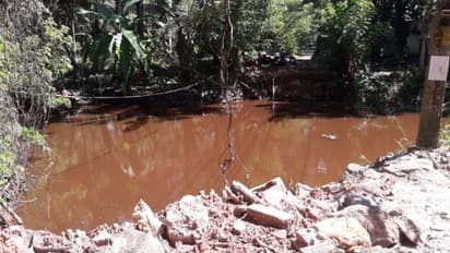 ആലപ്പുഴ പൊളിച്ച പാലത്തിന്റെ നിര്മാണം ഇതുവരെയും ആരംഭിച്ചില്ല, യാത്രാ ദുരിതത്തിൽ നാട്ടുകാർ
