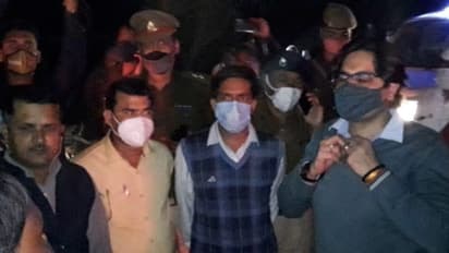 यूपीः शराब पीने से 6 लोगों की मौत, 4 की हालत नाजुक, जहरीली शराब का शोर मचा तो बोतल फेंक भागे पीने वाले