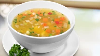 രുചി കിടിലന്; കൊവിഡ് കാലത്തിന് പറ്റിയ മൂന്ന് സൂപ്പുകള്