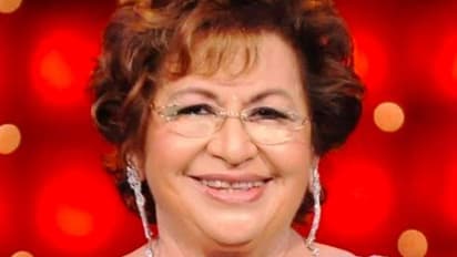 বলিউডে আইটেম নম্বরে পথ প্রদর্শক হেলেন নায়িকাদেরও ছাড়িয়ে যেতেন