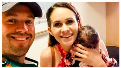 তৃতীয় সন্তানের বাবা হলেন এবি ডিভিলিয়ার্স, দুই পুত্রের পর ঘর আলো করে এল কন্যা সন্তান