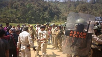 అసోం, మిజోరంల మధ్య ఘర్షణలు.. పోలీసుల కాల్పులు