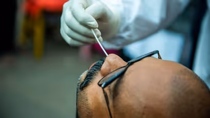 இந்தியாவில் வேகமெடுத்த வைரஸ் தொற்று.. நோய்த்தொற்று விகிதம் 3.8 சதவீதமாக உயர்வு.. அலறும் உலக நாடுகள்.