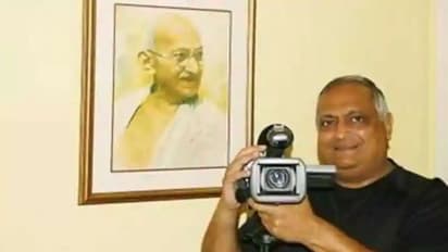 కరోనా సోకి.. మహాత్మాగాంధీ మునిమనవడు మృతి