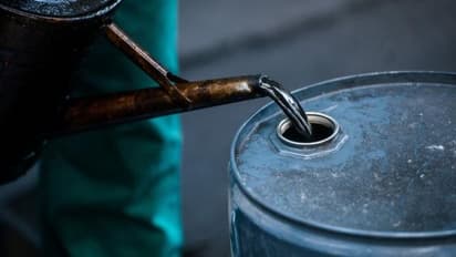 ಬ್ಯಾರೆಲ್‌ಗೆ 100 ಡಾಲರ್‌ಗಿಂತ ಕೆಳಗಿಳಿದ ಕಚ್ಚಾ ತೈಲ, ಪೆಟ್ರೋಲ್‌-ಡೀಸೆಲ್‌ ಬೆಲೆ ಇಳಿಕೆ ಆಗುತ್ತಾ?