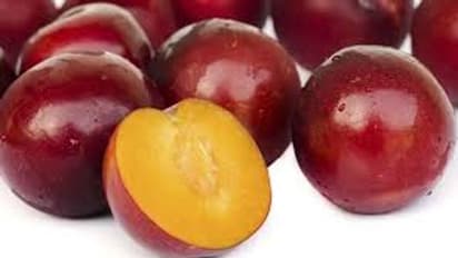 Plum benefits that will encourage you to add them to your diet