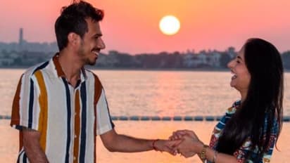 ফের রোমান্টিক মুহূর্তে ধরা দিলেন চাহল-ধনশ্রী জুটি, নিমিষে ভাইরাল ছবি