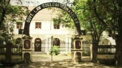 എറണാകുളം ലോ കോളേജിൽ അഡ്മിഷനെ ചൊല്ലി തർക്കം, പ്രതിഷേധവുമായി വിദ്യാർത്ഥികൾ