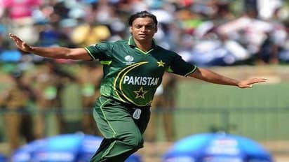 Shoaib Akhtar: பவுன்ஸரில் பேட்ஸ்மேன் தலையில் பந்து தாக்கணும்; அதை ரசிக்கணும் :அக்தரின் ரசனை