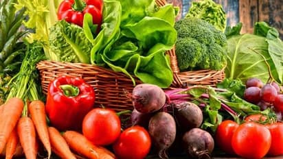 ಕರ್ಫ್ಯೂ ಘೋಷಣೆ ಬೆನ್ನಲ್ಲೇ ಗಗನಕ್ಕೇರಿದ ತರಕಾರಿ ಬೆಲೆ..!