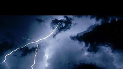 ভ্যাপসা গরমে বৃষ্টি উধাও কলকাতায়, প্রবল বর্ষণ দক্ষিণ ভারতে, ঘূর্ণিঝড় নিয়ে কী বলছে হাওয়া অফিস