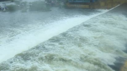 2015-ம் ஆண்டு போல் மீண்டும் வெள்ளம் ஏற்பட வாய்ப்பு? செம்பரம்பாக்கம் ஏரியில் 5,000 கனஅடி நீர் வெளியேற்றம்..!