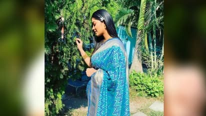 'শঙ্খ'র সঙ্গে ঘনিষ্ঠতা বাড়ছে ক্রমশ, অথচ সব ভুলে রোম্যান্টিক মেজাজে কার সঙ্গে 'মোহর'