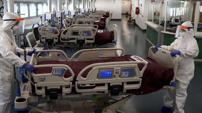 ಸಿಗದ ಬೆಡ್‌: ಮಕ್ಕಳ ಚಿಕಿತ್ಸೆಗಾಗಿ ಪಾಲ​ಕ​ರ ಪರದಾಟ..!