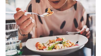 വണ്ണം കുറയ്ക്കാൻ പട്ടിണി കിടക്കേണ്ട; ഇതാ ചില നുറുങ്ങ് വിദ്യകള്‍ !