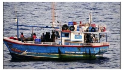 കന്യാകുമാരി തീരത്ത് മയക്ക് മരുന്ന് വേട്ട; കറാച്ചിയില് നിന്ന് കൊണ്ടുവന്ന ഹെറോയിനും ആയുധങ്ങളും പിടിച്ചെടുത്തു