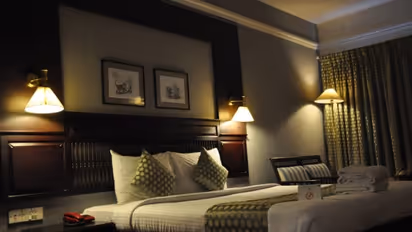 റവന്യൂ റിക്കവറി നേരിട്ടിരുന്ന റിസോർട്ട് വിലയ്ക്കുവാങ്ങി സിപിഎം നിയന്ത്രണത്തിലുള്ള സർവ്വീസ് സഹകരണ ബാങ്ക്