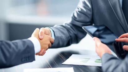 ಸಾಲ ಪಡೆಯುವಾಗ ಈ ವಿಷಯಗಳನ್ನು ಅಲಕ್ಷಿಸಿದರೆ - ಋಣ ಮುಕ್ತರಾಗುವುದು ಕಷ್ಟ..!