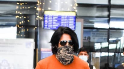 KGF‌2 ಶೂಟ್‌ಗೆ ಹೈದರಾಬಾದ್ ತಲುಪಿದ ಯಶ್: ರಾಕಿಂಗ್ ಸ್ಟಾರ್ ಲುಕ್ ಹೀಗಿತ್ತು