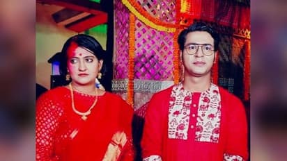 সাবেকিয়ানার ছোঁয়াতেই জমজমাট বৌভাতের অনুষ্ঠান, বাঙালি সাজে নজর কাড়লেন অনির্বাণ-মধুরিমা