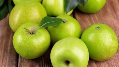 ಕೆಂಪಲ್ಲ, ಹಸಿರು ಸೇಬು ಸವಿದರೆ ಮಧುಮೇಹ ಸೇರಿ ಹಲವು ರೋಗಕ್ಕೆ ಪರಿಹಾರ