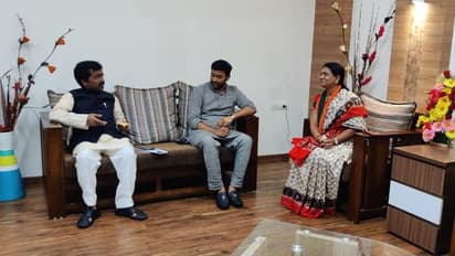 మాజీ మంత్రి ముఖేష్ గౌడ్ తనయుడు విక్రమ్ కుమార్ గౌడ్ బీజేపీలో చేరిక