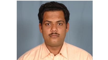 അവധിക്ക് നാട്ടിൽ പോയ പ്രവാസി ഹൃദയാഘാതത്തെ തുടര്ന്ന് മരിച്ചു