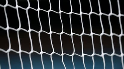 കേരള ബ്ലാസ്‌റ്റേഴ്‌സ് മുന്നില്‍