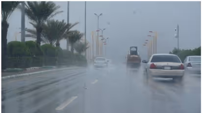 ചൊവ്വാഴ്ച വരെ കനത്ത മഴയ്ക്ക് സാധ്യത; സൗദി അറേബ്യയിൽ കാലാവസ്ഥ മുന്നറിയിപ്പ്