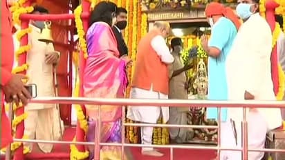 হায়দরাবাদে গিয়ে কৃষক বিক্ষোভ ইস্যুতে সরব অমিত শাহ, তোপ দাগলেন টিআরএস আর মিমের বিরুদ্ধে