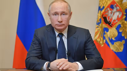 Russia President Putin vaccinated against COVID-19 out of public sight