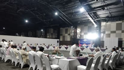 ರೆಸಾರ್ಟ್‌ನಲ್ಲಿ ರಾಜ್ಯ  ಕಾಂಗ್ರೆಸ್ ಹಿರಿಯ ನಾಯಕರ ಮಹತ್ವದ ಸಭೆಯ ಇನ್‌ಸೈಡ್ ಡಿಟೇಲ್ಸ್